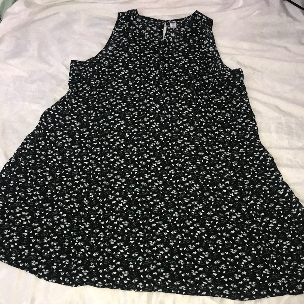 Old Navy Black Flower Dress